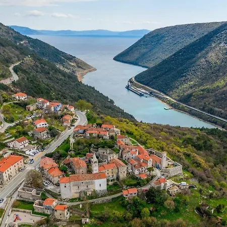 Sky&bay Apartment Plomin