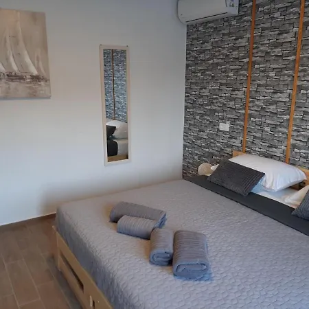 Sky&bay Apartment