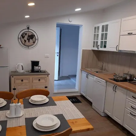 Sky&bay Apartment