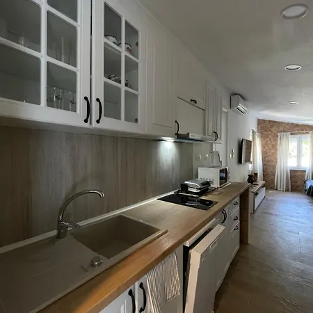 Sky&bay Apartment
