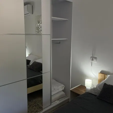 Sky&bay Apartment